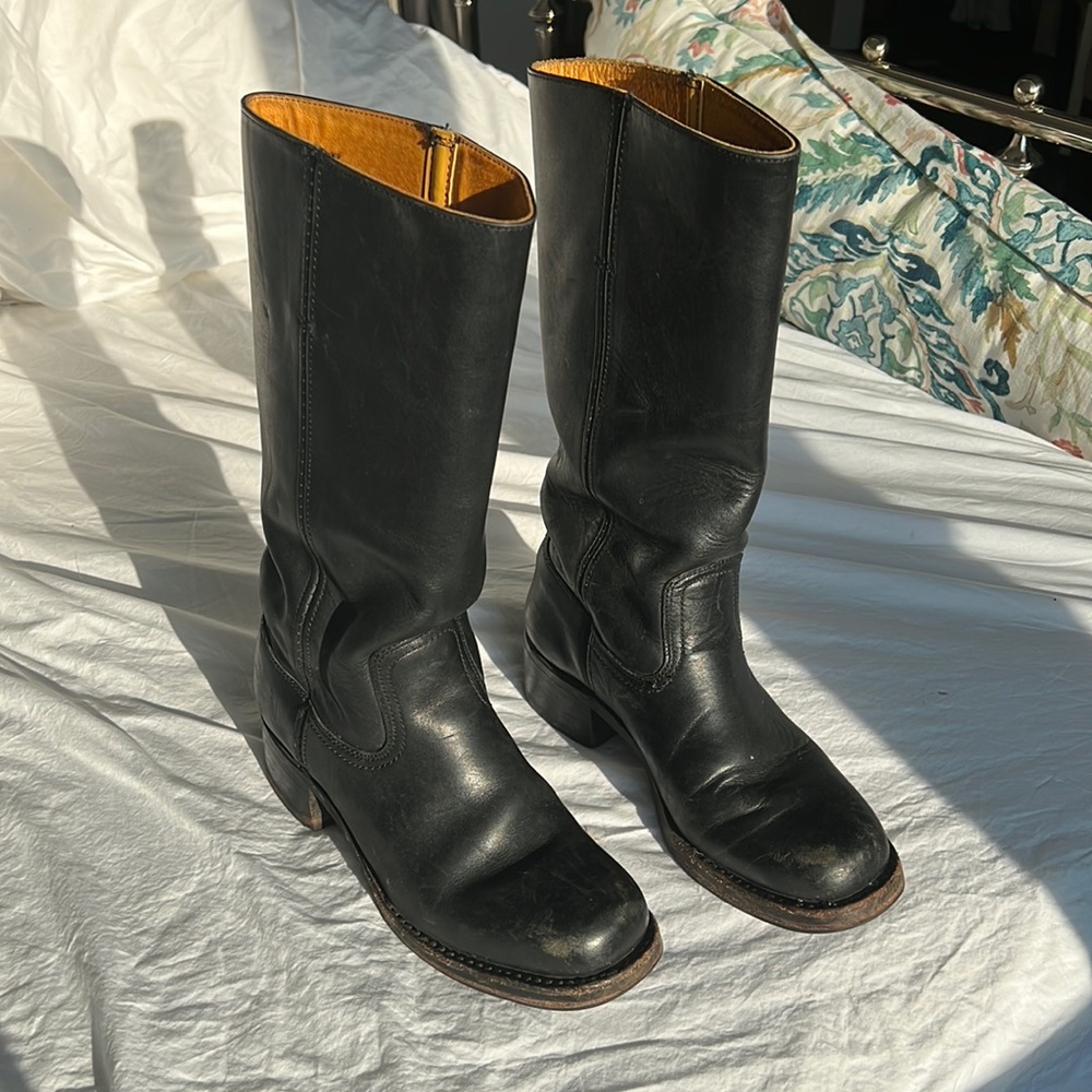 Pair of Frye Campus boots